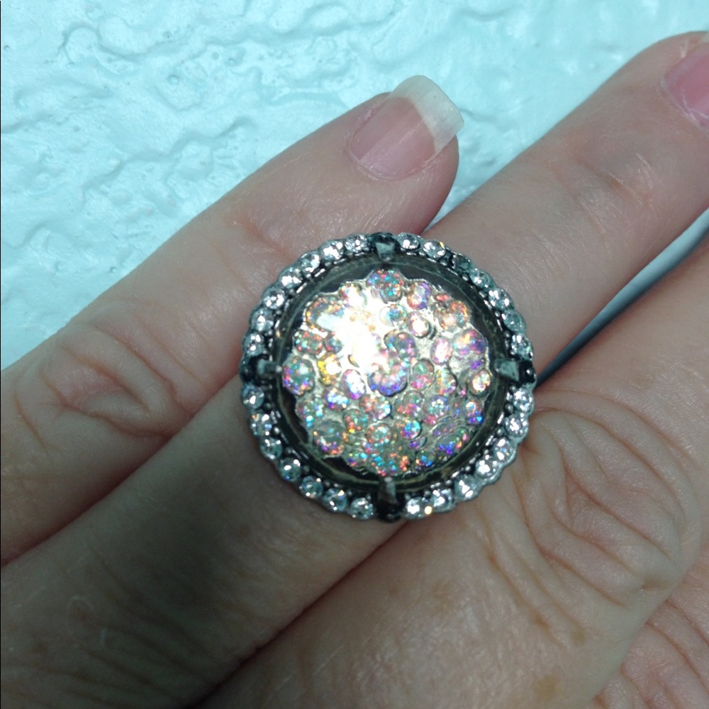 Premier Designs Halmark Sparkle Ring size 7